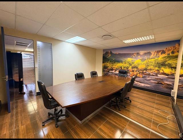 840M² OFFICE FOR SALE IN NOORDWYK